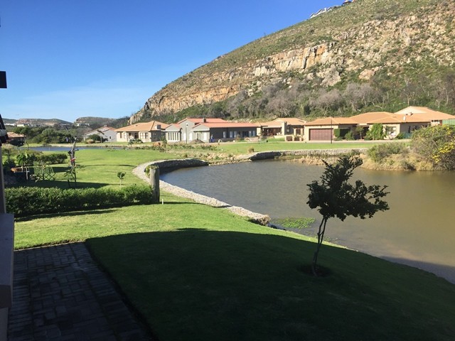 WHALE ROCK GARDENS - NIEHAUS