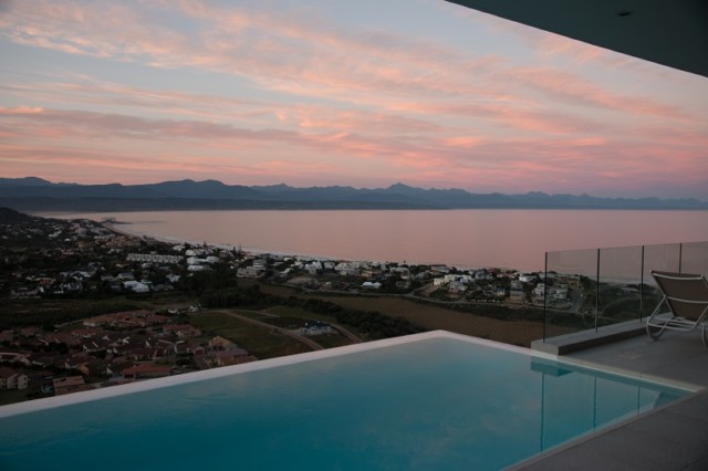 WHALE ROCK RIDGE 35 BAYVIEW