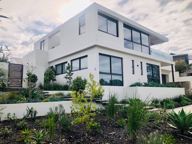 LONGSTONE BEACH HOUSE - 8
